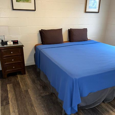 Tip Top Motel Лихуе Екстериор снимка