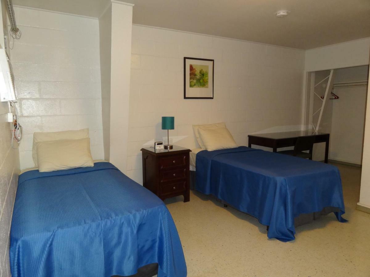 Tip Top Motel Лихуе Екстериор снимка