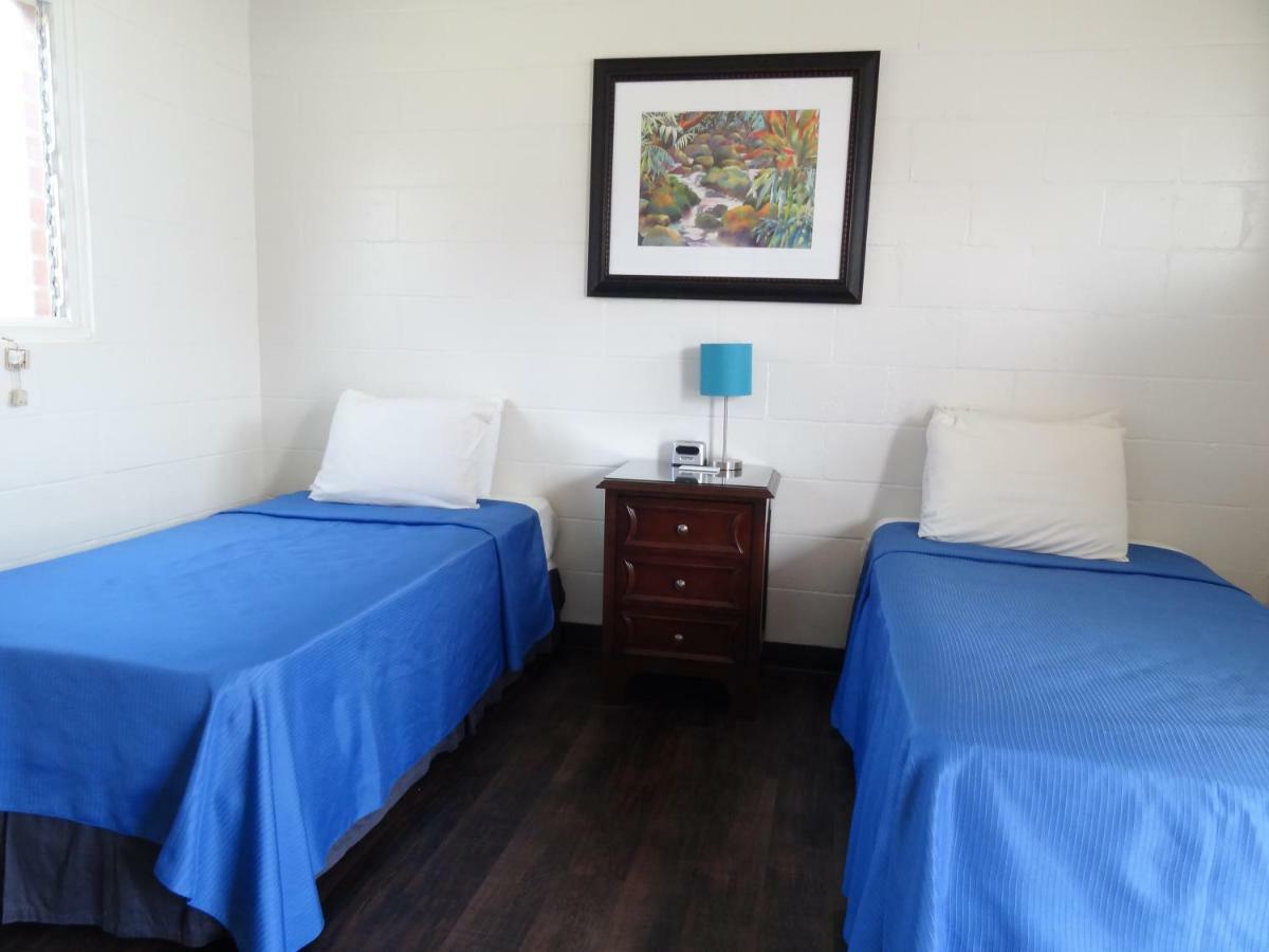Tip Top Motel Лихуе Екстериор снимка